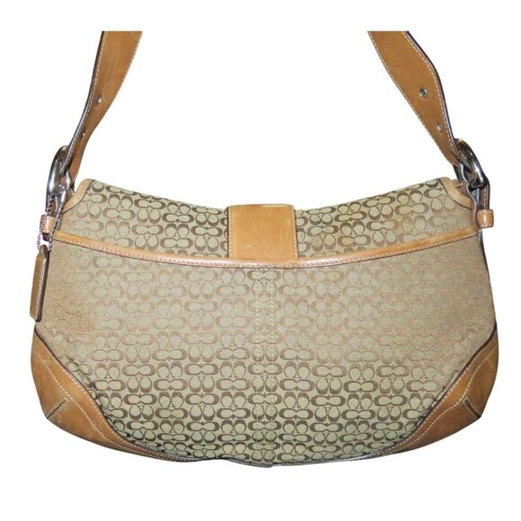 SOLD Coach 2004 Vintage Soho Signature C Jacquard Canvas & Leather Buckle Bag - Picture 2 of 15